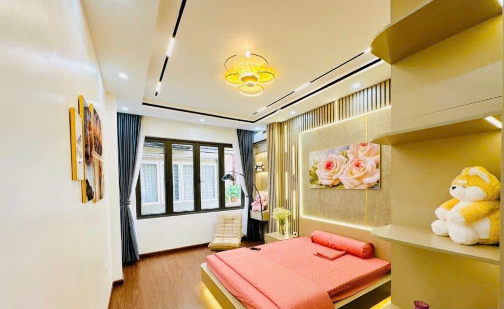 Bán nhà Kim Hoàng Vân Canh ,diện tích 31m2, 5 tầng , đường thông gần ô tô tránh - Ảnh 1